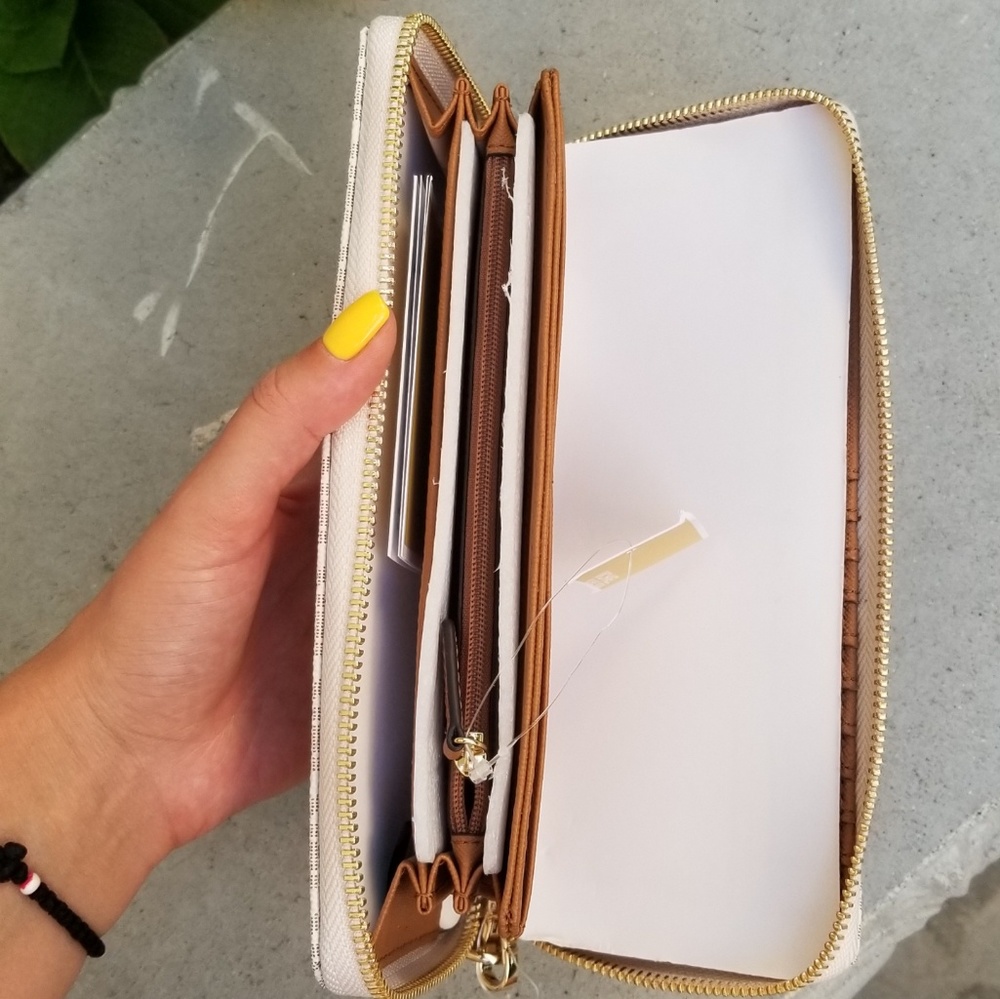 Black Friday Double Zip around JET SET Wallet - Picture 4 of 7
